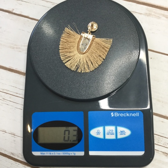 SALE Acrylic Stone fringe gold earrings - Picture 5 of 7